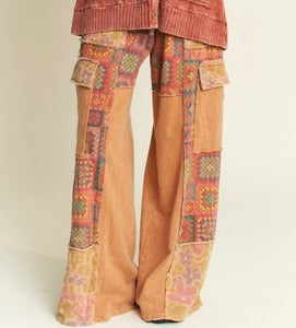 Cargo Mineral Wash Pants w/Floral