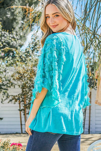 Feather Detailed 3/4 Sleeve Slub Top
